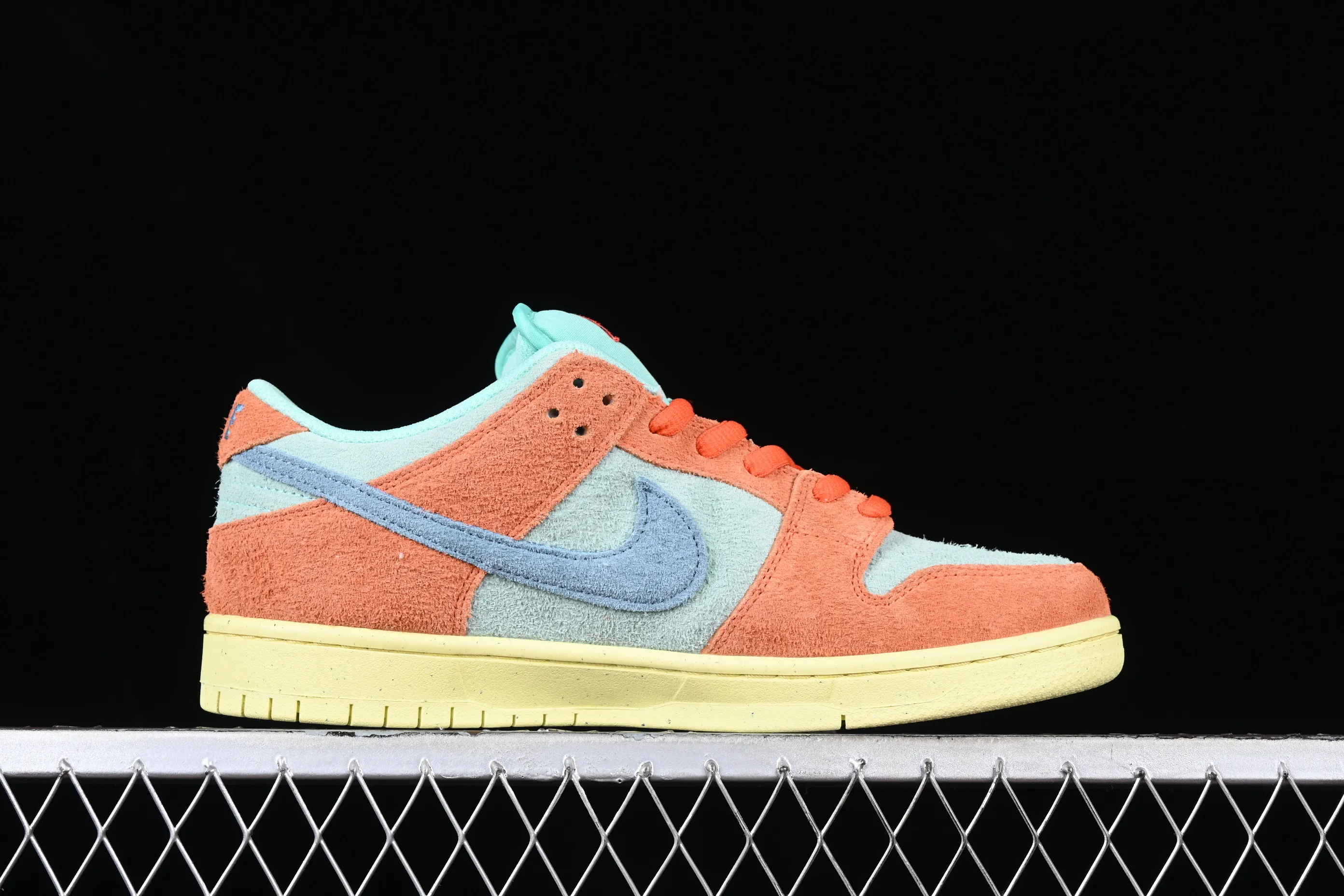 All Categories Nk SB Dunk Series Nk SB Dunk Low Low-top Sneakers Nk SB Dunk "Noise Aqua" Tropical Fruit Pie Dunk Series Retro Low-top Casual Skateboard Shoes DV5429-800